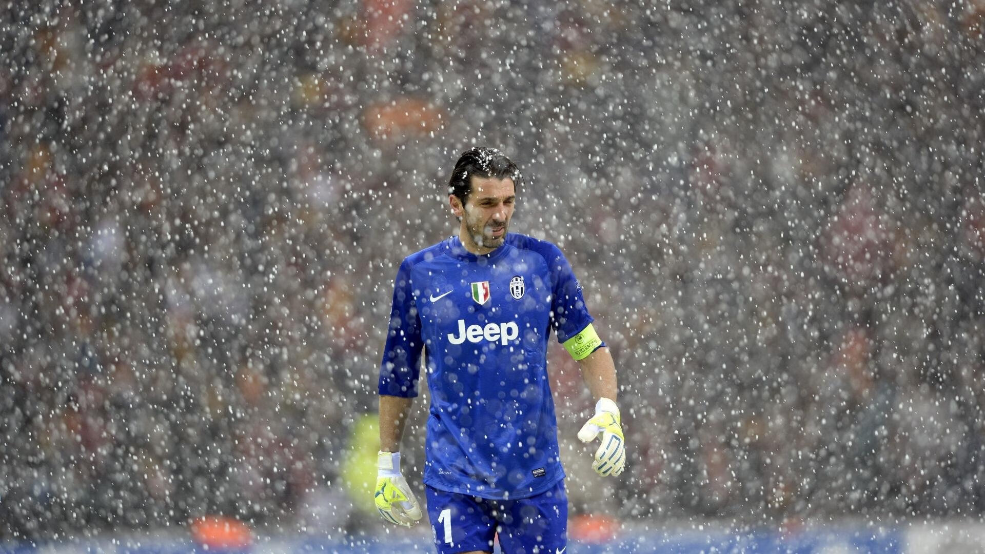 战术博弈的极致，安哥拉强压智利，黄喜灿防守端锁死对手的现代足球启示